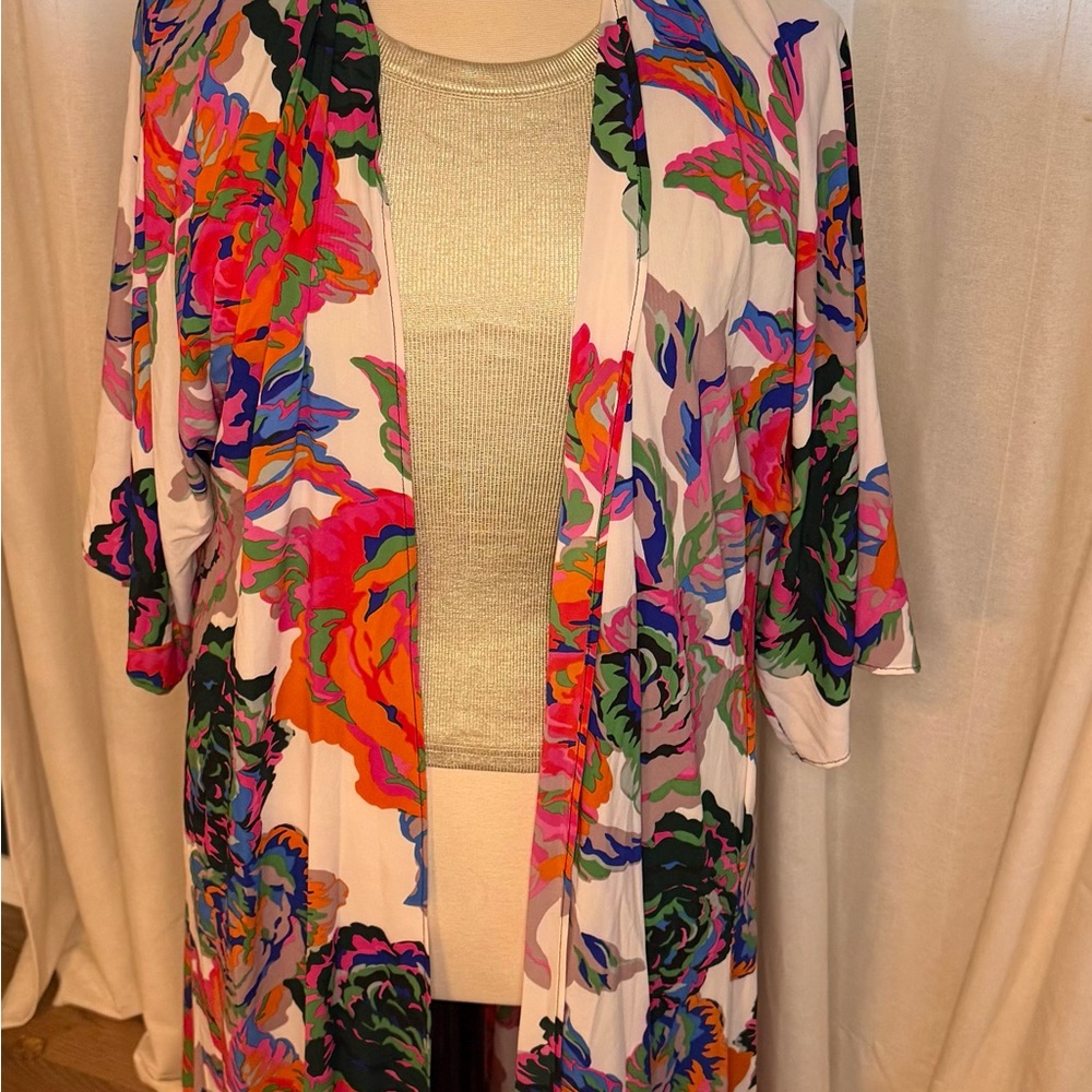ByVinnik Colorful Rose Robe